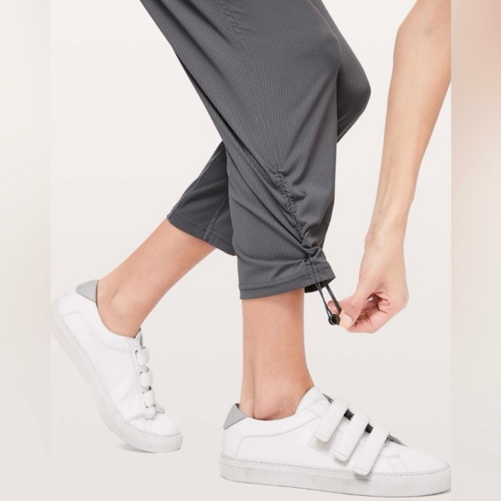 Lululemon Gray Dance Studio Crop Pants - Picture 3 of 11